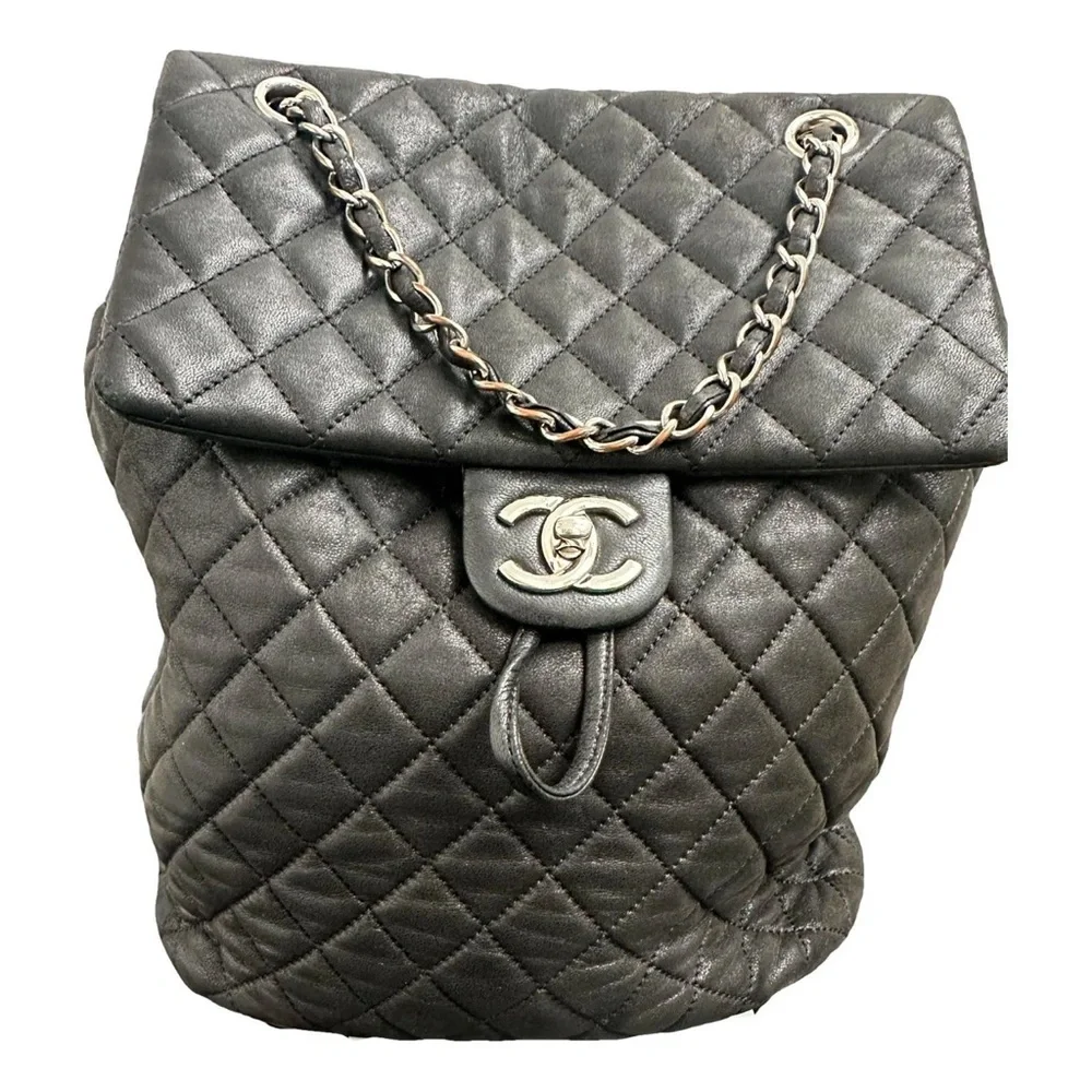 CHANEL Black Interior Leather Bagpack‎ .